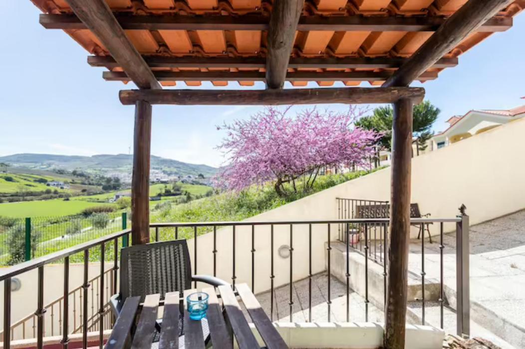 Sossego E Tranquilidade-Valley Guest House-Perto De Lisboa-Estacionamento A Porta Do Alojamento Arruda dos Vinhos Dış mekan fotoğraf