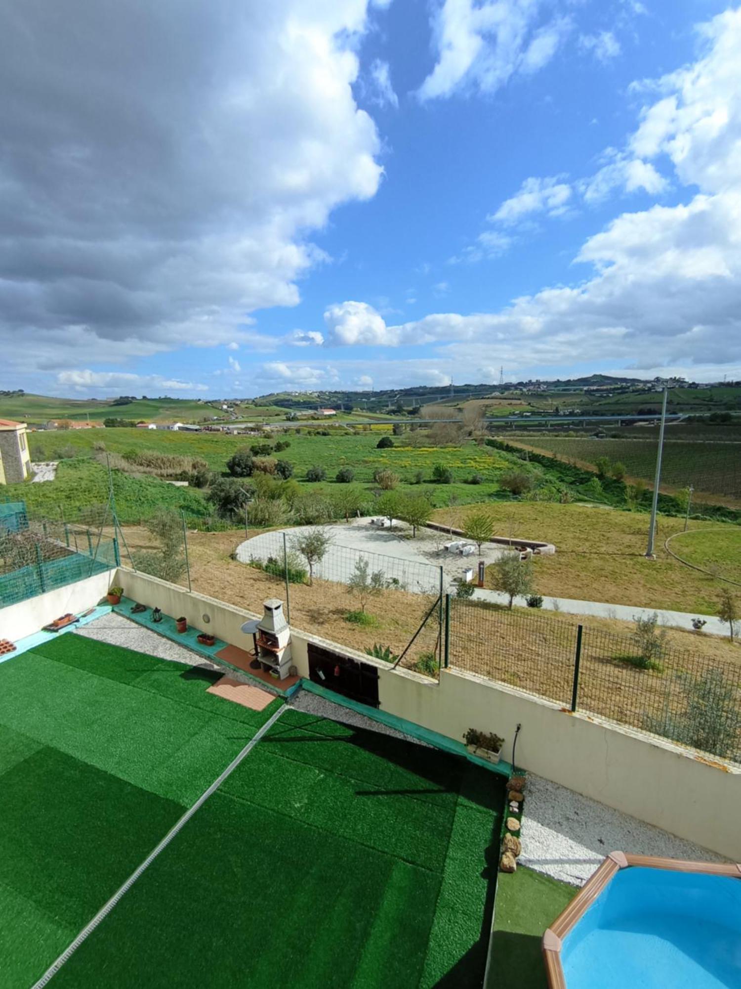 Sossego E Tranquilidade-Valley Guest House-Perto De Lisboa-Estacionamento A Porta Do Alojamento Arruda dos Vinhos Dış mekan fotoğraf