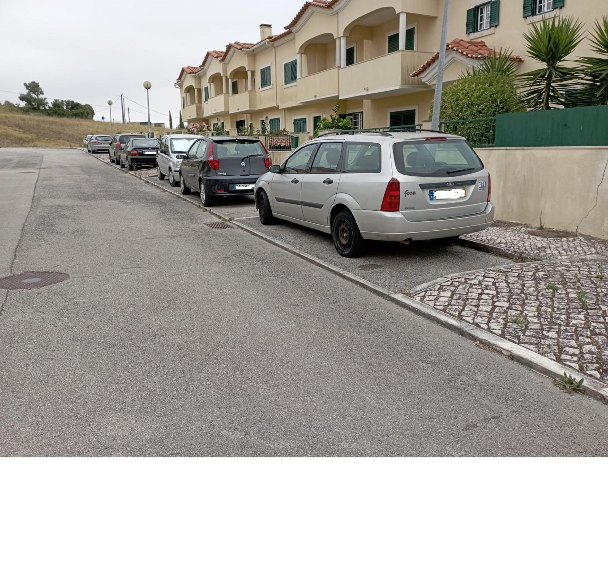 Sossego E Tranquilidade-Valley Guest House-Perto De Lisboa-Estacionamento A Porta Do Alojamento Arruda dos Vinhos Dış mekan fotoğraf